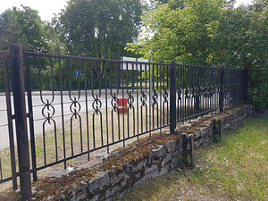 METALLIST AED 150 MEETRIT + 2 TIIBVÄRAVA KOMPLEKTI (2 foto / 6)