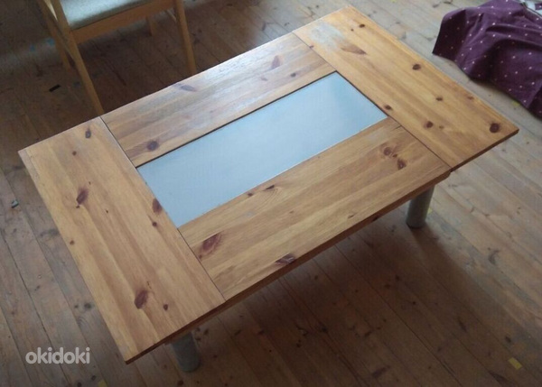 Деревянный стол, диван, столик (фото #1)