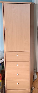 Ukse ja sahtlitega kapp (1 foto / 1)