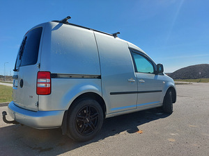 VW CADDY 1,6TDI 75KW DSG7 (4 foto / 8)