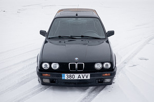BMW e30 318IS LSD рекаро универсал (1 фото из 12)