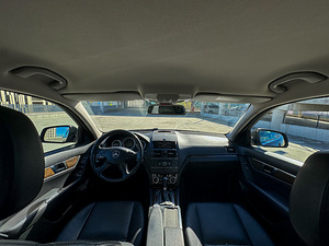 Mercedes Benz C220 2.1 125kw 2007 (10 foto / 14)
