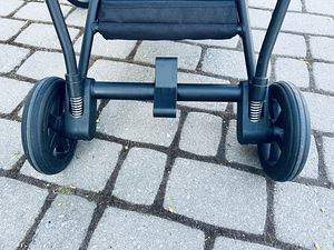 Cybex Mios jalutuskäru + adapterid + topsihoidja (7 foto / 10)