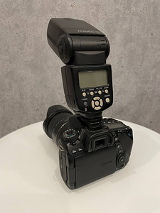 Фотоаппарат Canon EOS 80D (3 фото из 4)