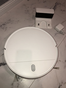 Робот-пылесос Xiaomi Mi Robot Vacuum-Mop (2 фото из 2)