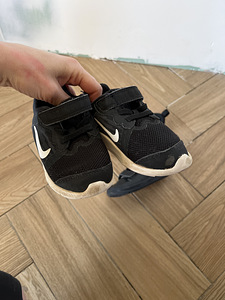 Nike tossud 23,5 (2 foto / 3)