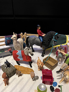 Комплект Schleich (4 фото из 10)
