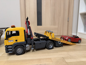 BRUDER MAN TGS pukseerimisauto (evakuator) 1:16 (4 foto / 8)