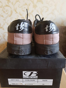 Кроссовки, стр.38 (3 фото из 3)