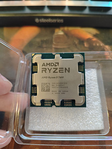 Ryzen 5 7600 (1 фото из 1)