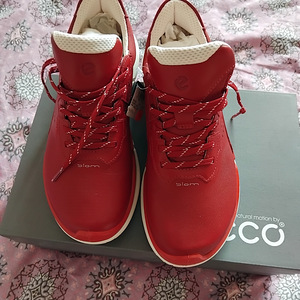 Женская обувь Ecco (3 фото из 8)