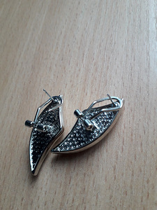 Серьги (2 фото из 2)