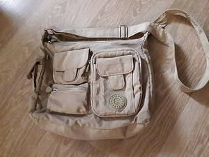 Сумки женские (4 фото из 6)