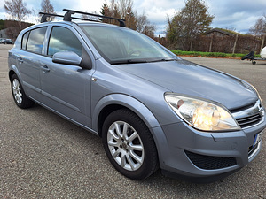 Opel Astra H (2 foto / 10)