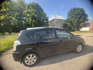 Toyota Corolla Verso 1,8 95kw (3 foto / 5)
