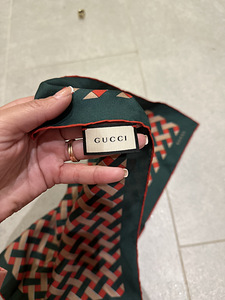 Gucci siidist sall (5 foto / 10)