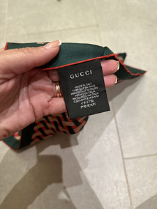 Gucci siidist sall (6 foto / 10)