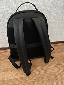 Сумки Tommy Hilfiger (3 фото из 3)