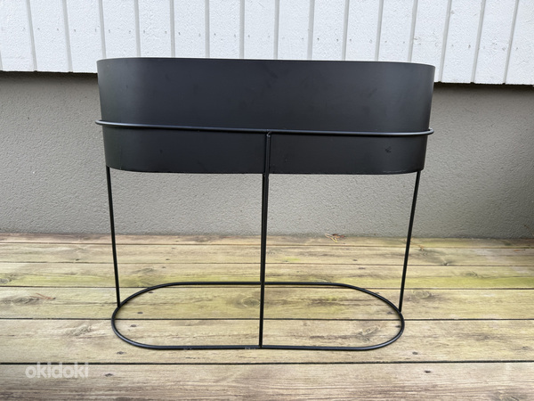 Taimede metall depoo, H&M Home, must