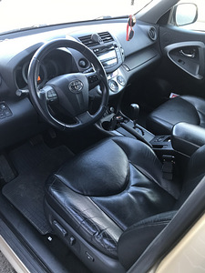 Toyota Rav4 2.2 diesel , automat (10 foto / 15)