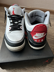 Air Jordan retro 3 Tinker NRG (10 foto / 10)