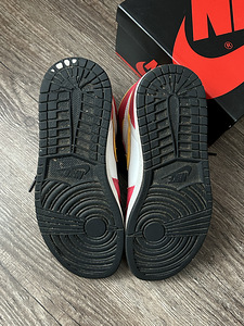 AIR JORDAN 1 RETRO HIGH OG (2 foto / 10)