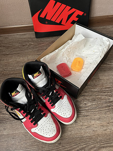 AIR JORDAN 1 RETRO HIGH OG (9 foto / 10)