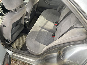 Peugeot 406 2.0HDI (6 foto / 6)