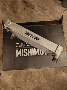 Mishimoto jahtusradiaator Mitsubishi Evolution 7/8/9 (3 foto / 3)