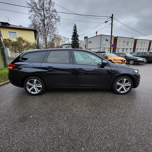 Peugeot 308 BlueHDI, ALLURE (4 foto / 7)