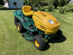 Võimas murutraktor kogujaga Yardman AN5150 (3 foto / 10)