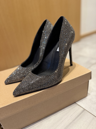 Steve Madden 39