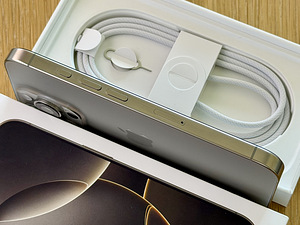 Apple iPhone 16 Pro Natural Titanium 256 uueväärne! Aku 100% (2 foto / 7)