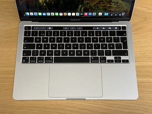 Apple Macbook Pro 13 M2 8/256GB Silver SWE uueväärne Aku 89% (2 foto / 8)