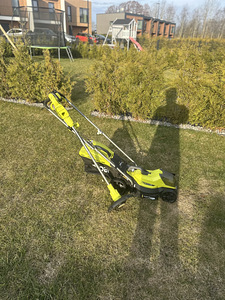 Комплект Ryobi ONE+ RLM1833BLT1825M + аккумулятор и зарядное (1 фото из 4)