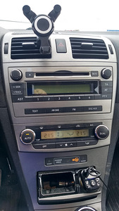 Toyota Avensis 2.0 / 2012 a. (6 foto / 8)