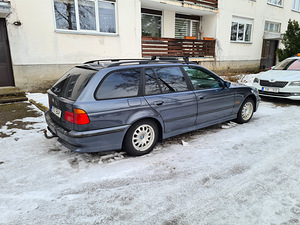 BMW 523I (4 foto / 6)