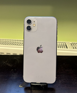 iPhone 11 64гб (2 фото из 2)