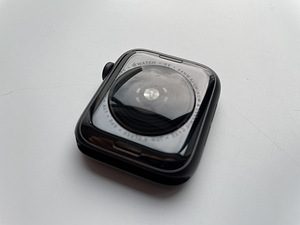 Apple Watch SE (GPS+LTE) 44mm, must (3 foto / 5)
