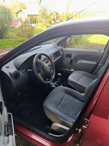 Продается Dacia Logan 2005г. (2 фото из 5)