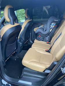 Volvo XC90 (5 фото из 8)