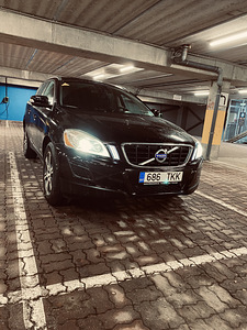 Volvo xc60 (3 фото из 8)