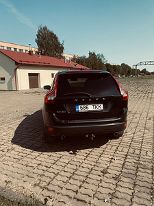 Volvo (5 фото из 9)