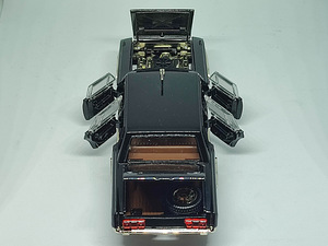 Mudelauto ZIL 117. A31. USSR 1983. 1:43 (5 foto / 8)