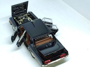 Mudelauto ZIL 117. A31. USSR. 1984a. 1:43 (5 foto / 8)