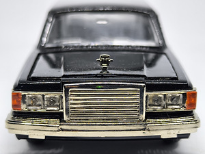 Mudelauto ZIL 115. USSR. 1989a. 1:43 (2 foto / 8)