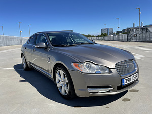 Jaguar XF 2.7 152kW (2 foto / 13)
