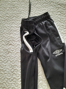 2 trennipüksid Soc, Umbro s. 122 - 128 (6 foto / 8)