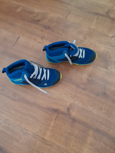 Adidas tossud 33 / 20 cm