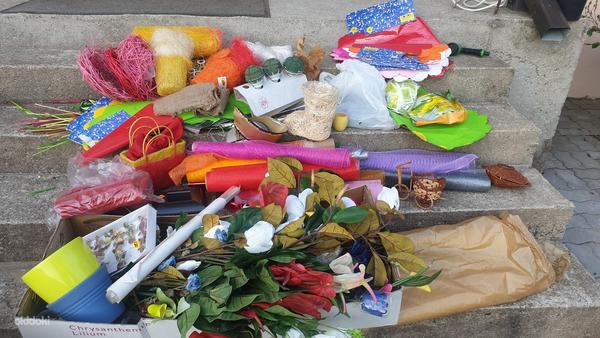 Kunstlilled, potid, vaasid plastikust lillepoe jaoks (foto #3)